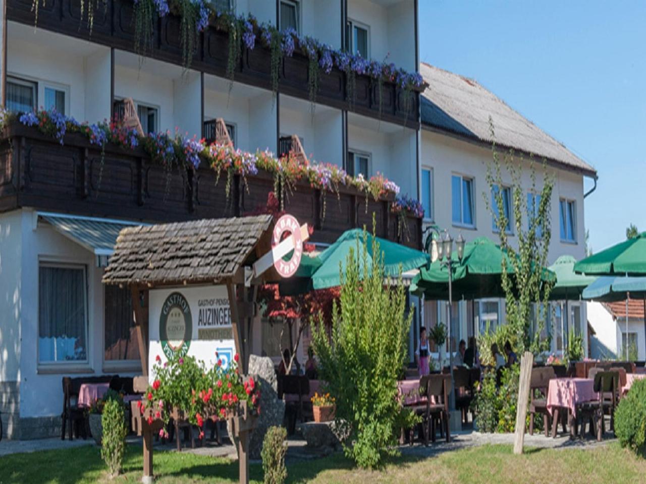 Gasthof Pension Auzinger Meggenhofen Exterior photo